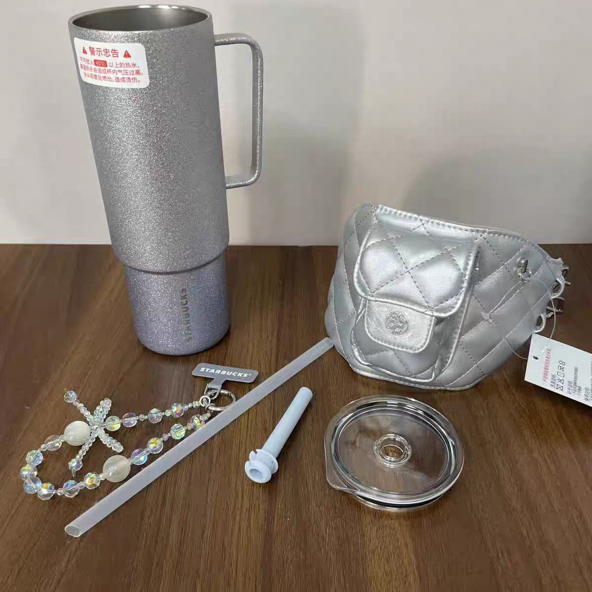 Snowlit Wonderland Mirr SS Venti Straw Cup 946ml all parts