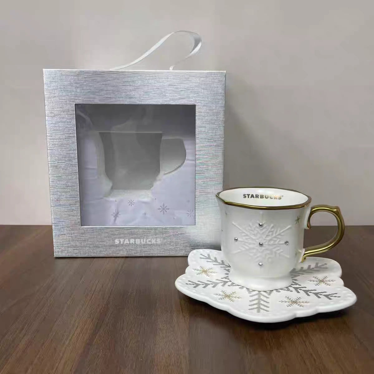 starbucks Ceramic Mug with Snowflake pattern Saucer set
