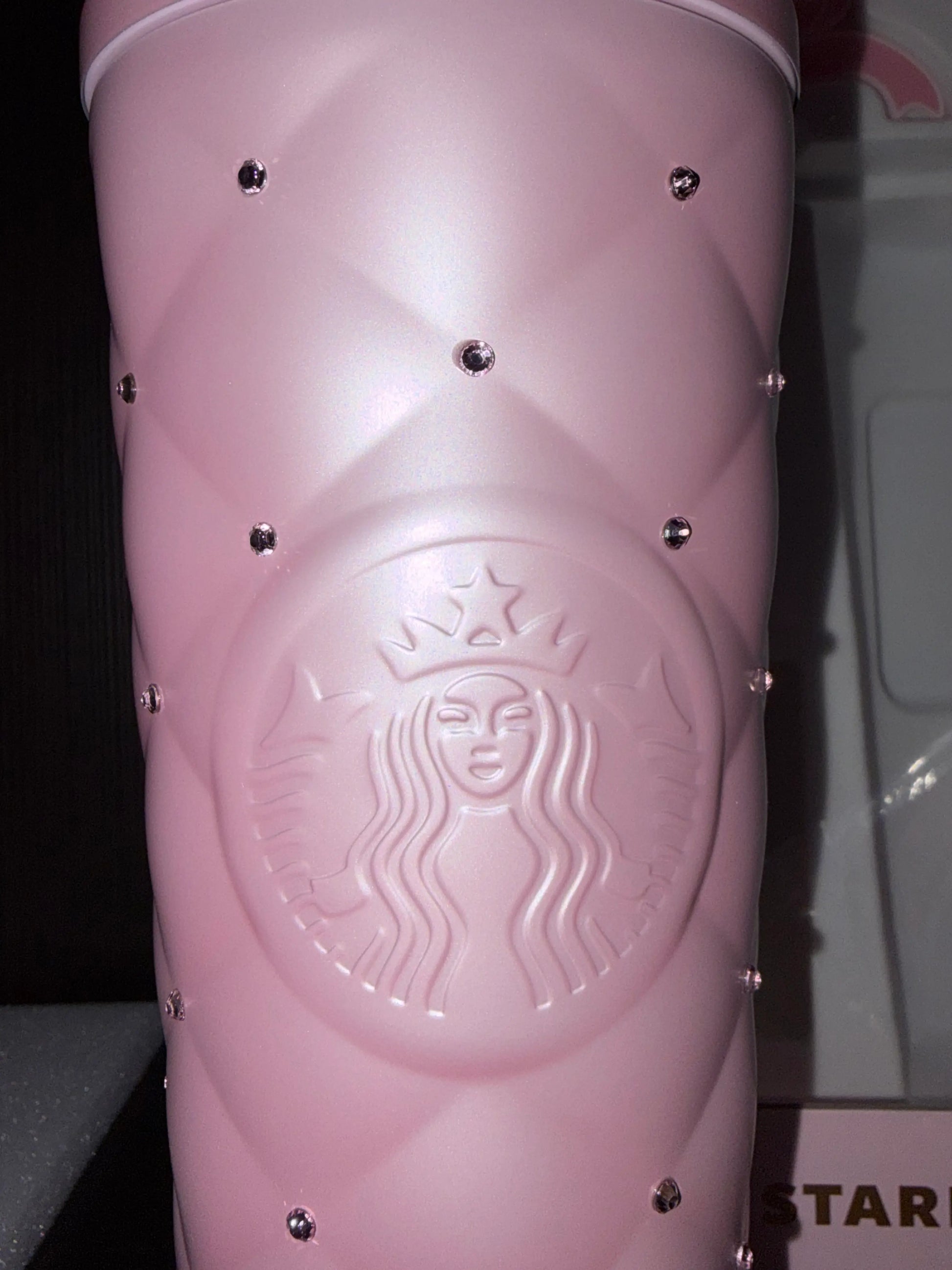 Detail close-up of Starbucks 2026 China Valentine’s Puffy Duck diamond tumbler stainless steel texture
