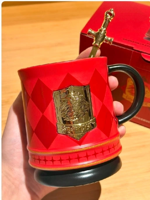 Starbucks x Harry Potter Gryffindor Mug 365ml on hand 